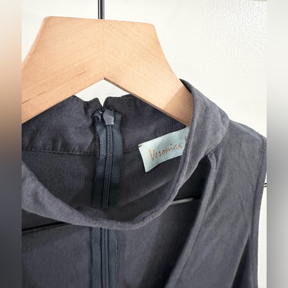 Veronica M Suede Choker Neck Tank Navy Size Medium - Picture 5 of 6